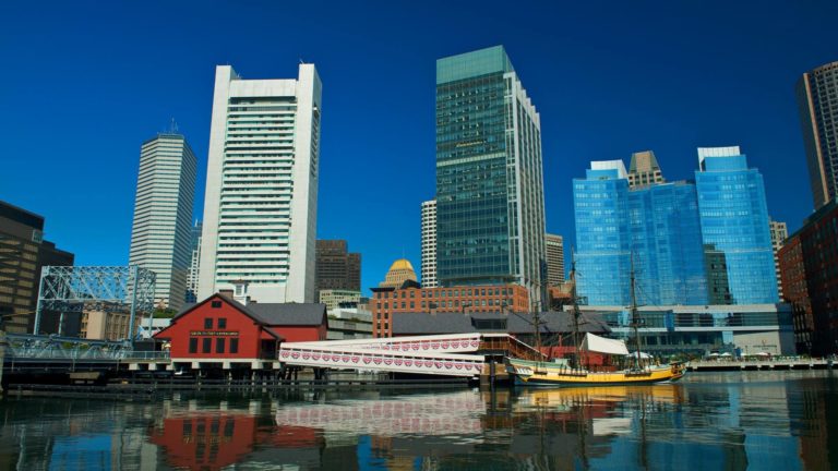 Featured image of Ultimate Guide To Seaport District Boston
