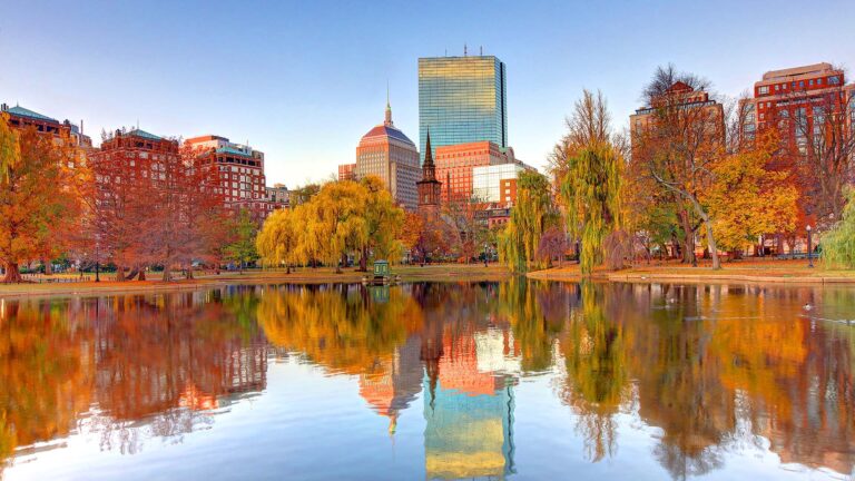 Featured image of Things to do in Boston in the Fall
